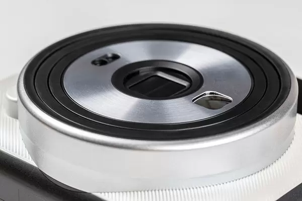 Close-up, lens silver Polaroid