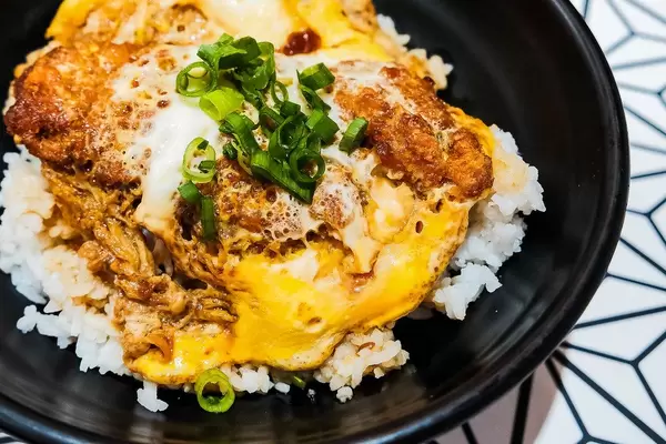 Close up of pork katsudon dish (Flip 2019)