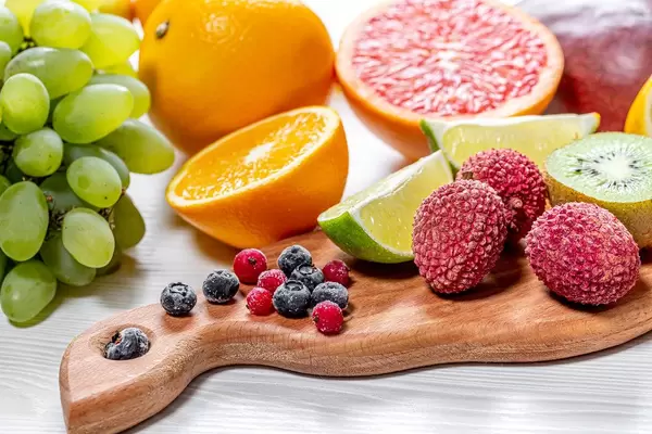 Close-up of ripe fruits and berries (Flip 2019)