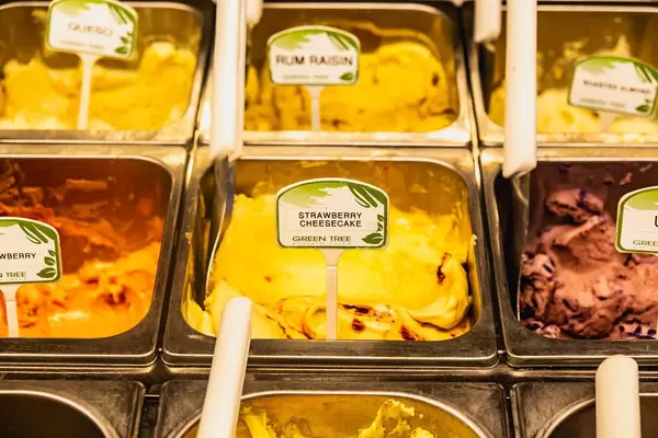 Close up of strawberry cheesecake gelato