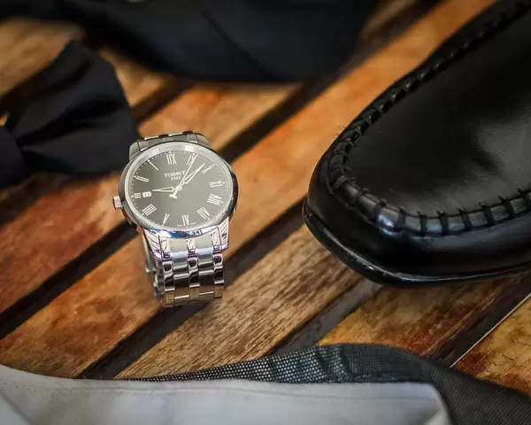 Close up Shot of Groom Details  Flip 2019