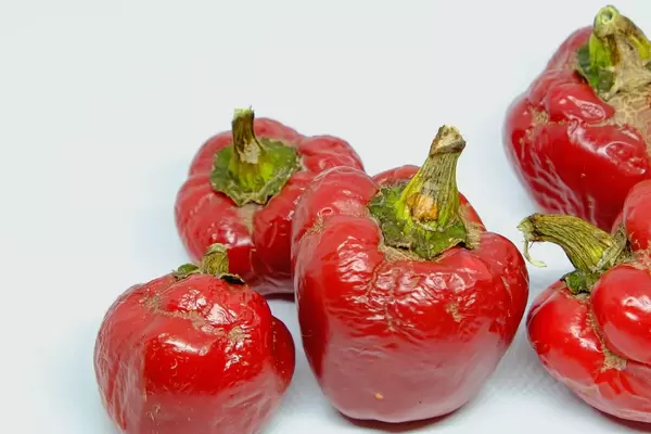 Closeup of bell peppers (Flip 2019)