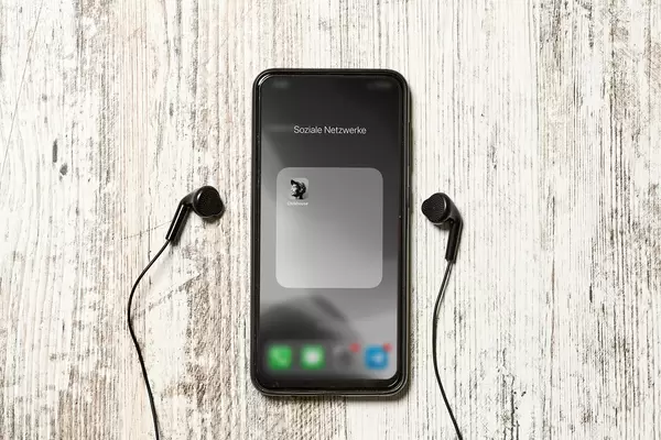 Clubhouse - exclusive social media app creating waves on internet