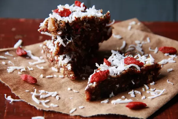 Coco and Goji Berry Energy Bars