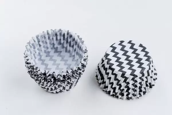 Colored Paper Pans baking cups for cupcakes and muffin.