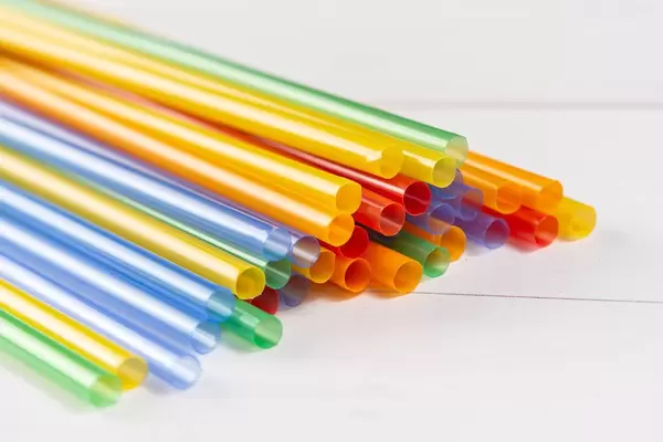 Colored Plastic Straws for juice on the table (Flip 2019)