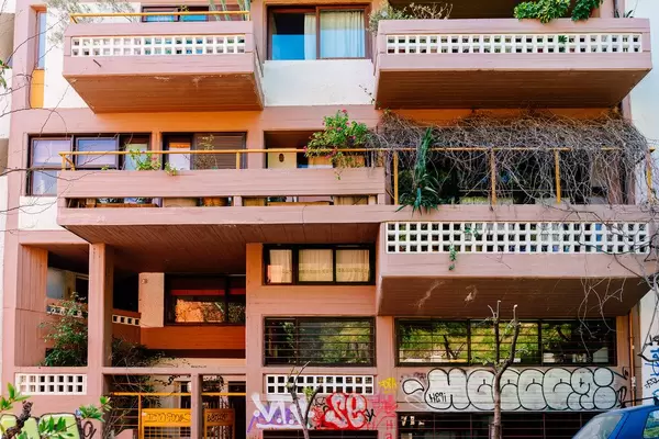 Colorful Greek building on the Athen street (Flip 2019)
