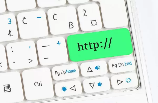 Computer keyboard with internet key