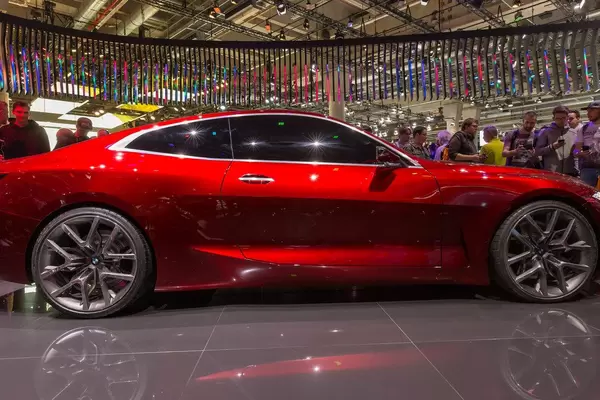 Concept Car: glossy red paint and side view of the BMW Concept 4 (2019)