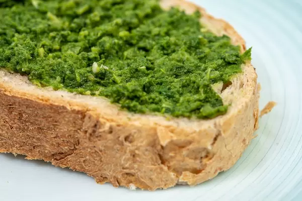 Cooked Spinach on the bread (Flip 2019)