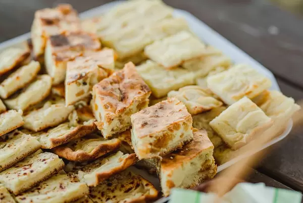 Cottage Cheese Apricot Cake