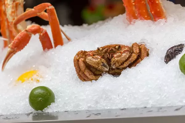 Crabs on ice at a restaurant