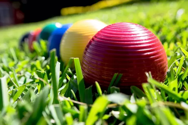 Croquet balls in a line