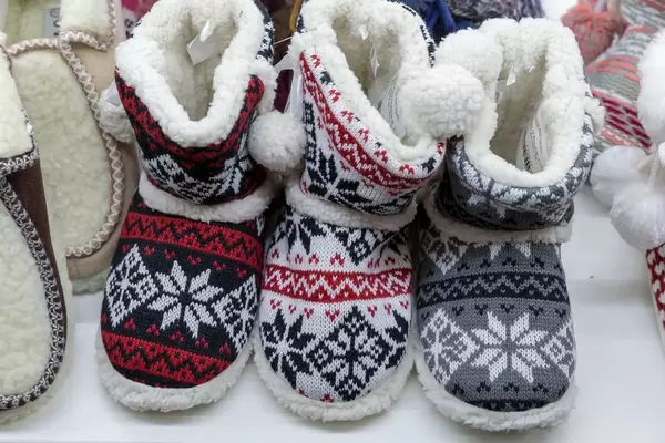 Damen-Hausschuhe für den Winter - IAW Köln 2018