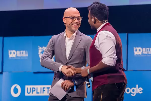 Dan Ram auf der Bühne der Bits&Pretzels