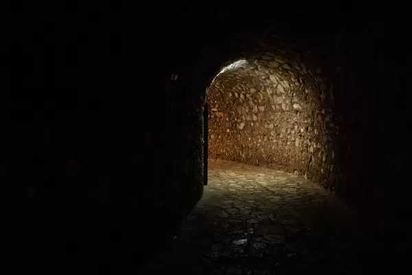 Dark Tunnel