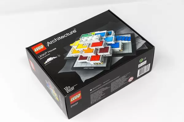 Das exklusive LEGO Architecture LEGO House (21037) Set jetzt auch online angeboten
