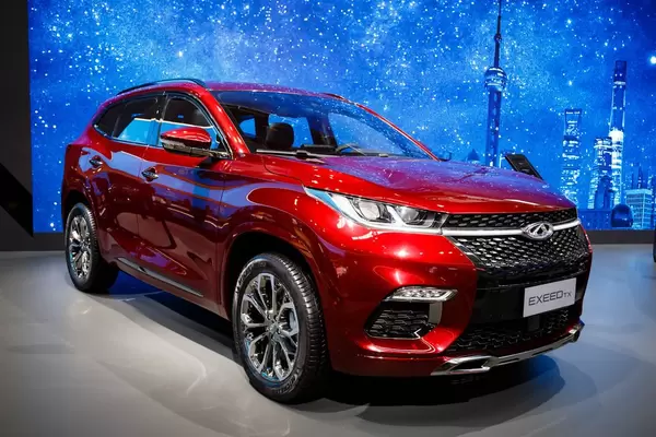 Das Lexus Modell Exeed tx bei der IAA 2017 in Frankfurt am Main