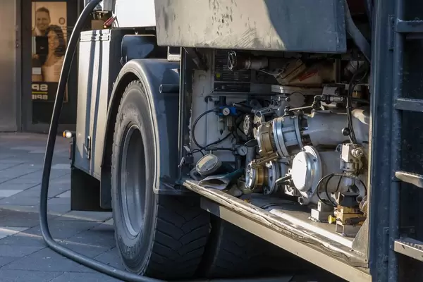 Das Pumpwerk eines Tankfahrzeuges