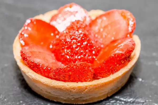 Delicious cake: strawberry tartlet  Flip 2019