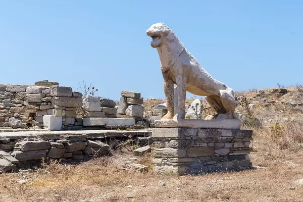 Delos, World Heritage Site: terrace of the lions with one of the famous statues dedicated to Apollo