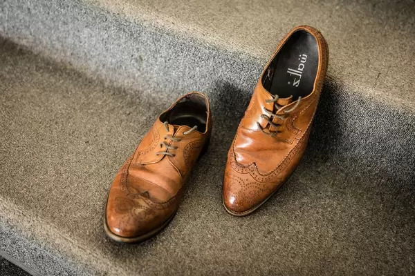 Detail shot of a groom's shoes  Flip 2019