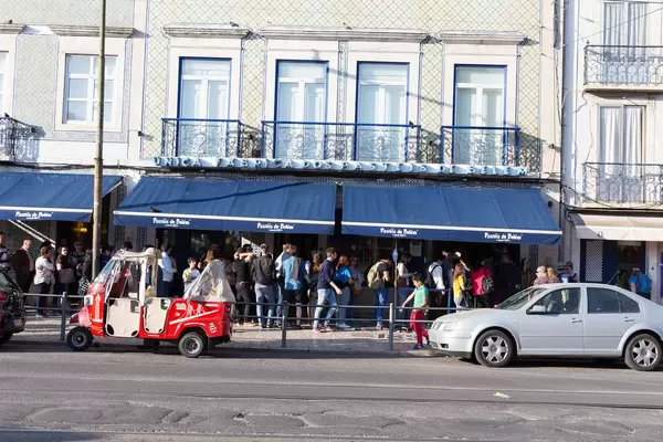 Die Bäckerei Pastéis de Belém in Lissabon, Portugal