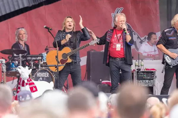 Die Höhner bei der Saisoneröffnung 2018/2019