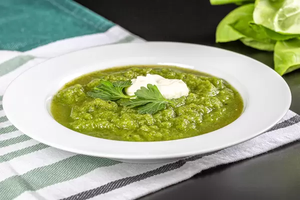 Dietary green cream soup, close up