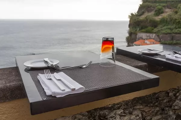 Dinner mit Meeresblick