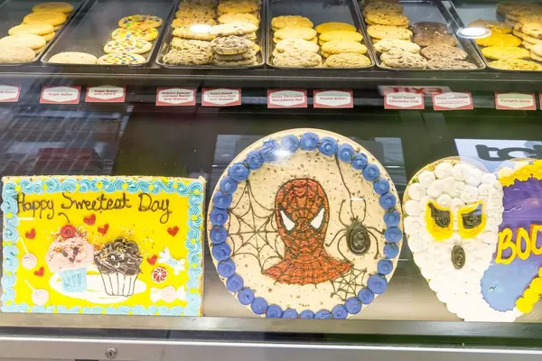 Diverse Kuchen und Plätzchen bei Mr. Fields