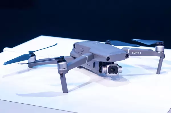 DJI Mavic 2 Pro mit quadratischer Hasselblad-Kamera