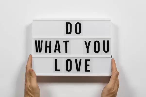 Do what you love text in lightbox