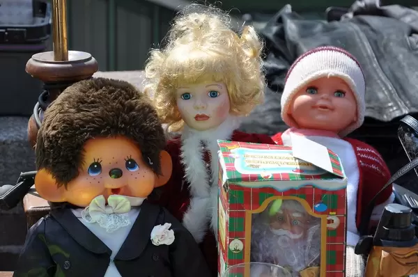 Dolls at a fea market in Vienna - Naschmarkt