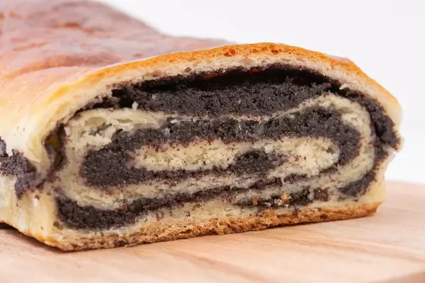 Domestic traditional Poppy Seed pie (Flip 2019)