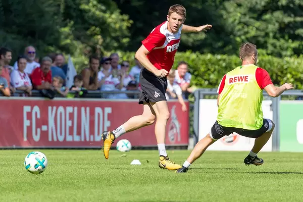 Dominique Heintz beim Training - 1. FC Köln