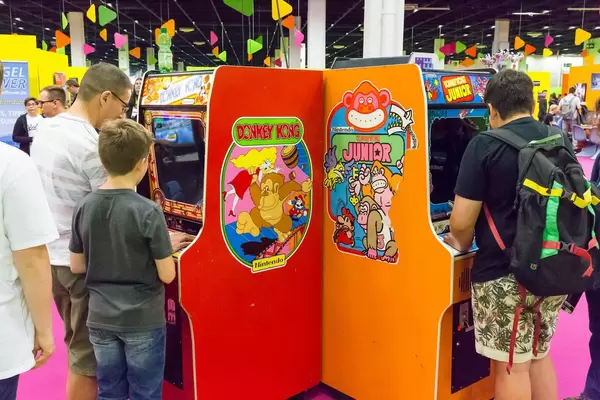 Donkey Kong und Donkey Kong Junior Arcade-Automaten - Gamescom 2017, Köln