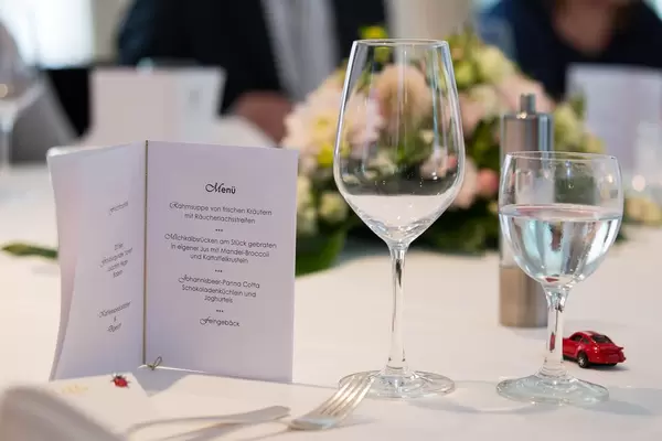 Drei-Gänge-Menü: Suppe, Milchkalbsrücken und Panna-Cotta