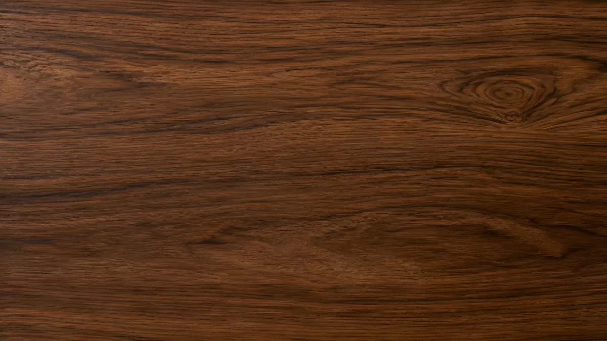 Dunkles Holz mit natürlicher Maserung und Astknoten