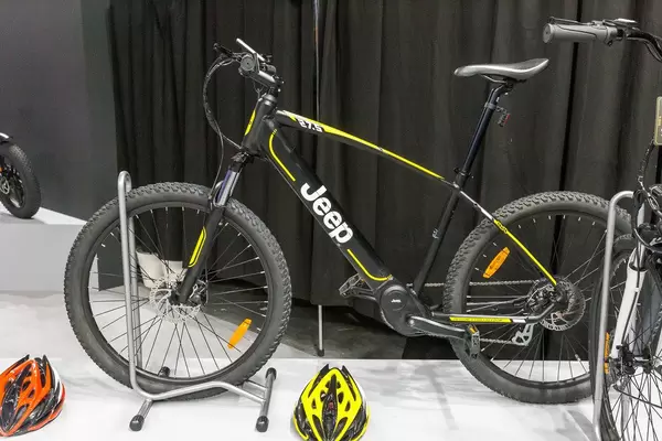 E-Bike auf der IFA: Jeep Elektrorad in gelb und schwarz