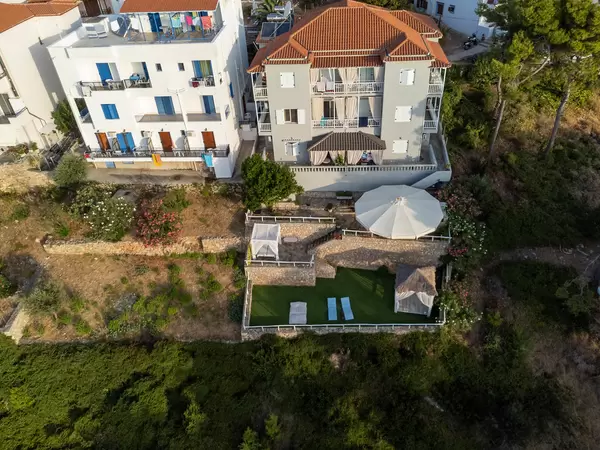 Eco-friendly holiday accommodation on Alonnisos: Ikion Eco Boutique Hotel with sea view