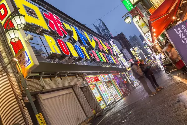 Eingang des Robot Restaurants in Tokio