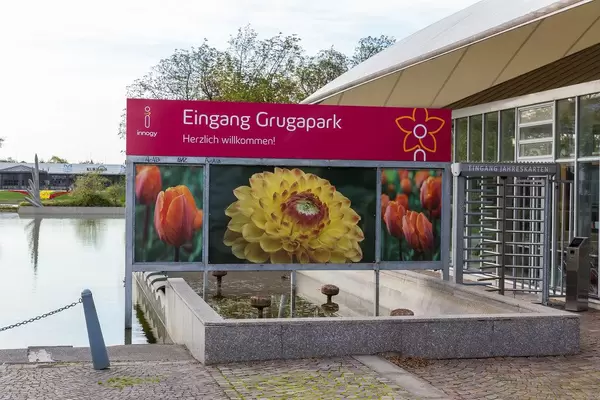 Eingang zum Essener Grugapark