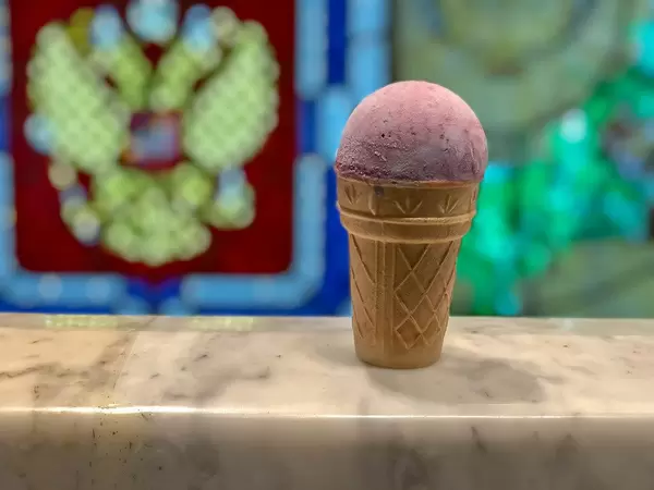 Eistüte mit flachem Boden