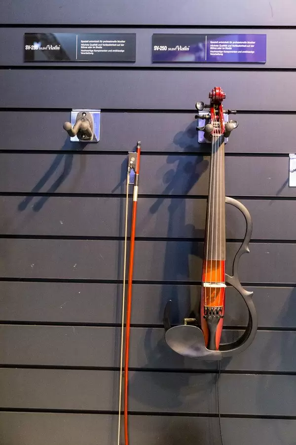 Electric Instruments by Yamaha: SV-250 Silent Violin and string for professional musicians