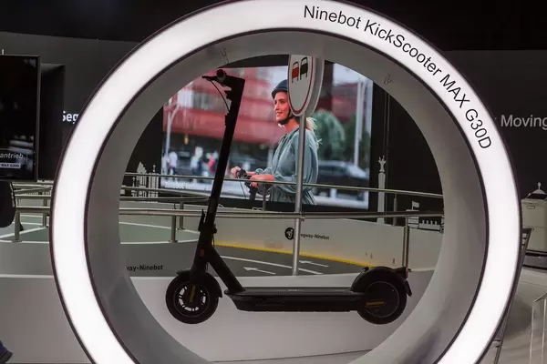 Electric Segway with German road permission "Ninebot KickScooter Max G30D"