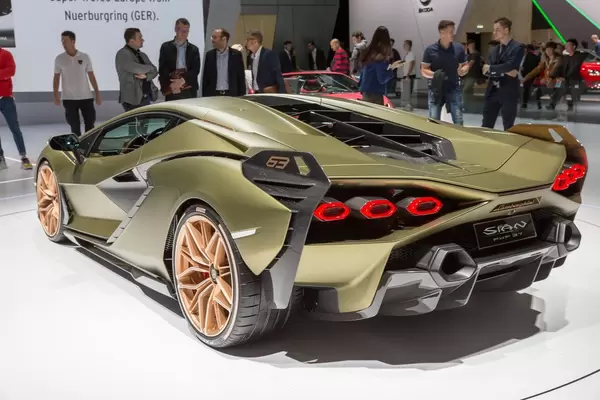 Elektromobilität von Lamborghini, mit dem Hybrid-Sportwagen Sián FKP 37