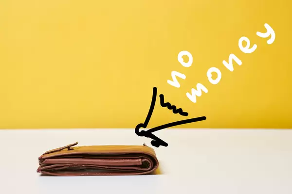 Empty wallet, no money