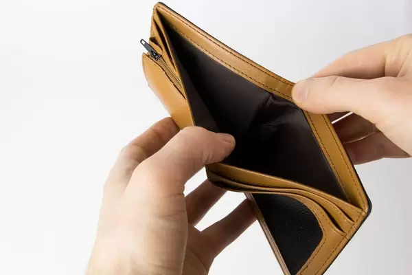 Empty wallet