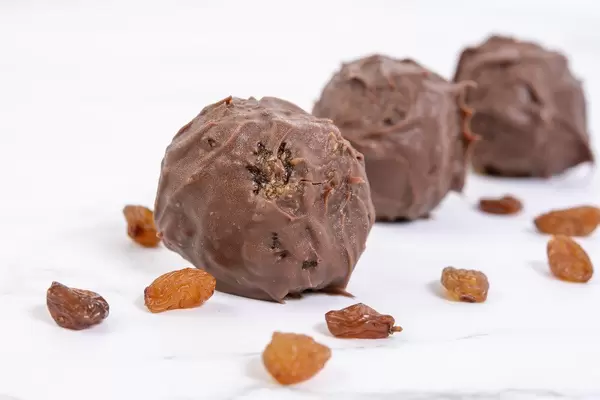 Energy Balls with Chocolate Glaze with Raisins